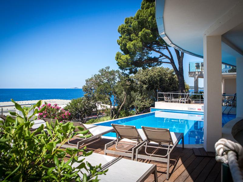 4B188987155265EED1AE4C93AFD8C13E