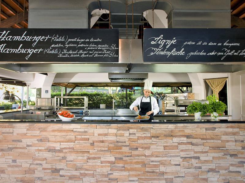 11EDCBC34B286868CBC07FA1C6758826