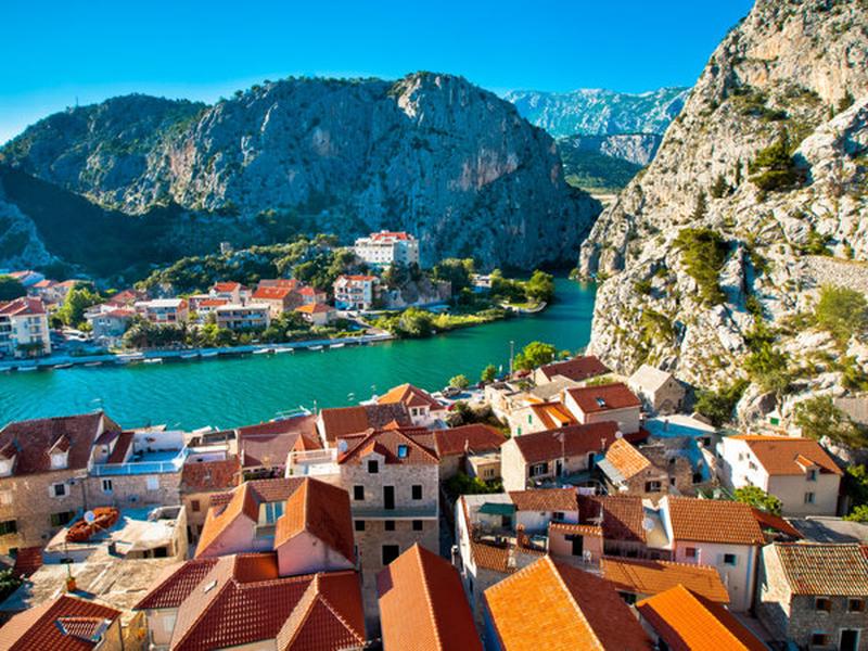 B37E3312CA88F5DAE3AC18FC163D18FA