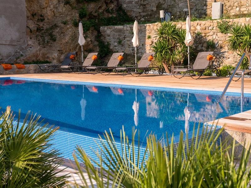 16585B753EF10323BBE57556091A034B