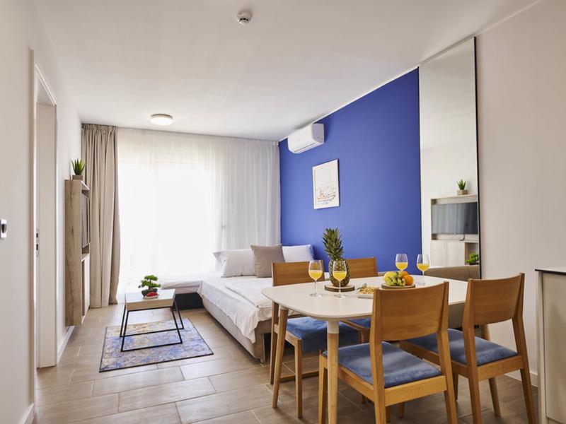 F2041CB4141F22E894EE9F7A0E34DFB2