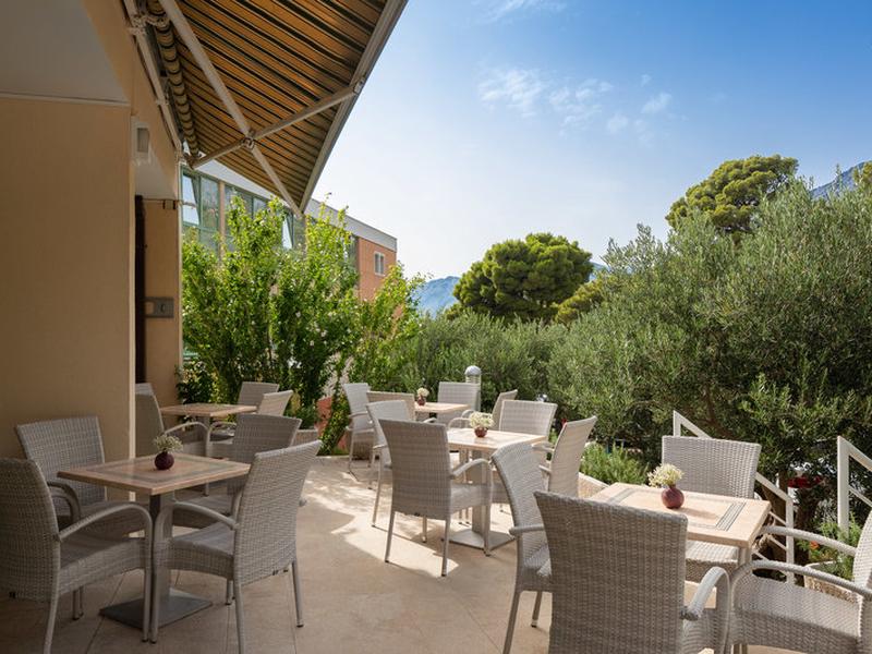 5D77A9E7697D32E75F7A13D9FC96665F