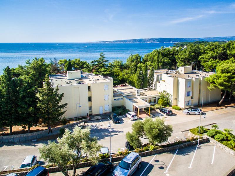 A690F0A0EA49593D009BD6EB3EE37C0E