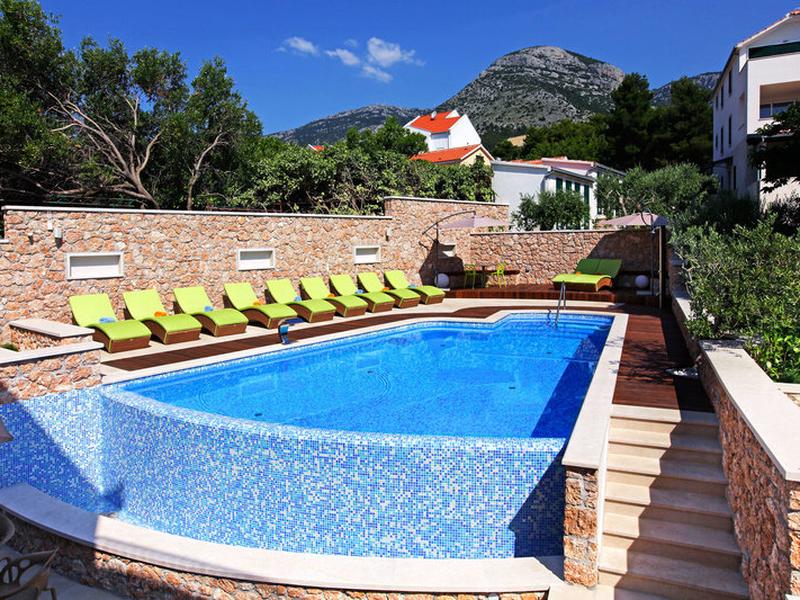 835D9B8B557CF37AB7A8E2F3D99D55FD