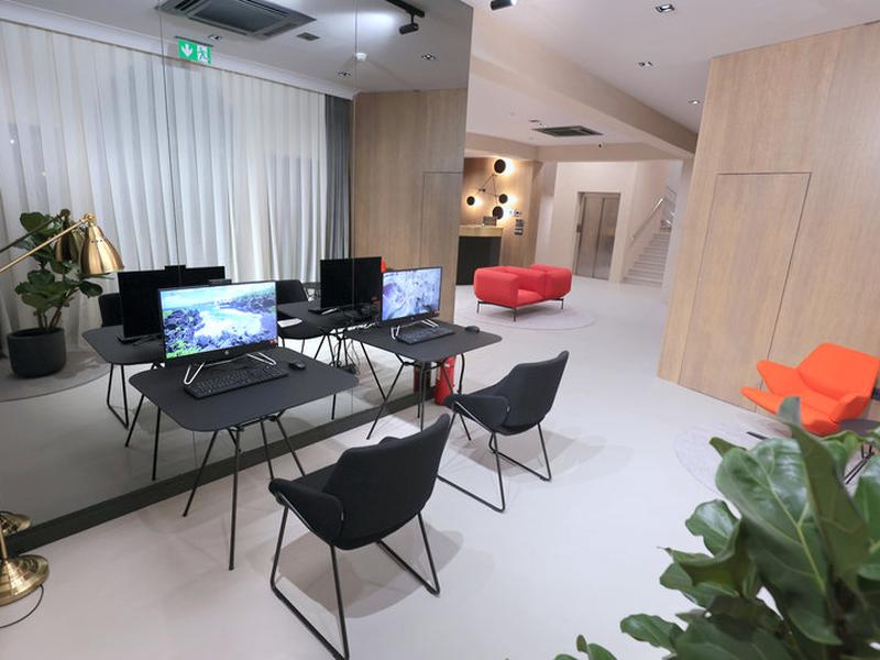 8C34C2598585F6A1E435FF0C2833B89E