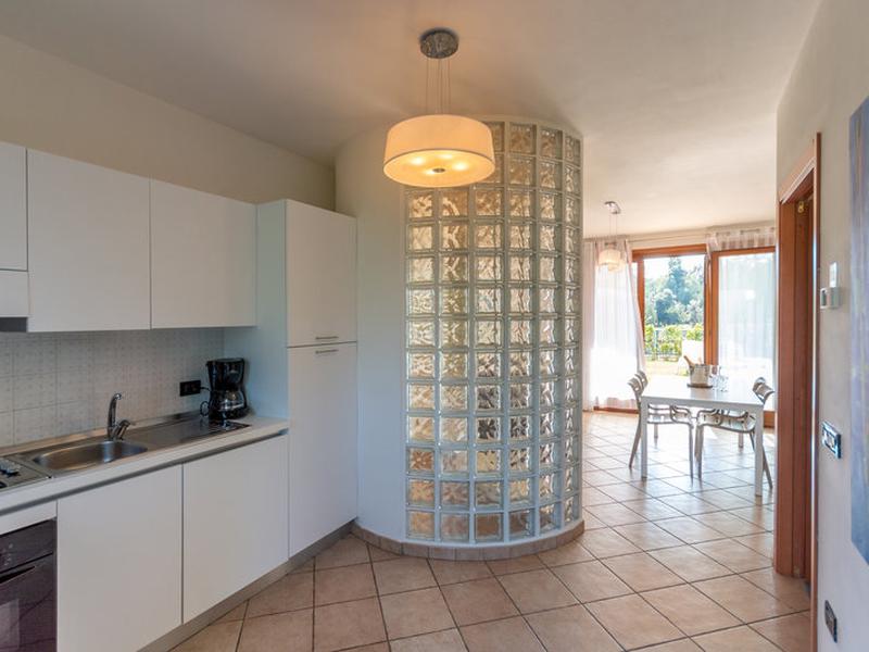 16BC24A8A35FD8C8BF2E9CDCF33436CF