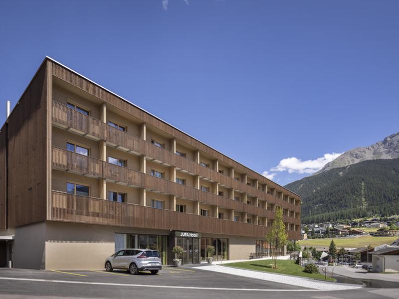 585DA5F8D032BBB8425889808DD38612