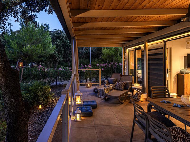 CEC64785EFB8A7F3B4BBDE22A47E27BB