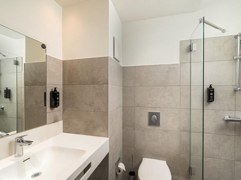 A2DE6B6FB0BE9441CB2EEEEF9087524F