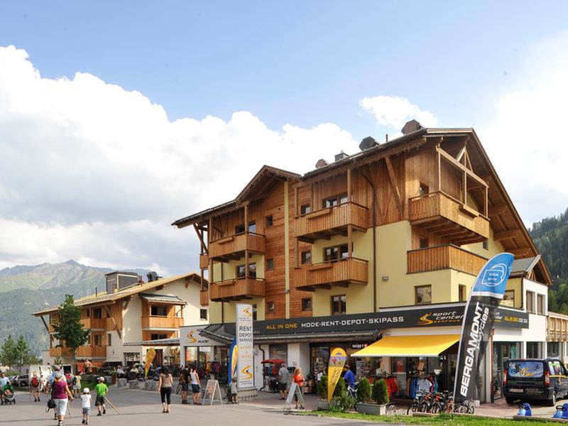 D80E247AC06D66388CF9D73C8316F0BA