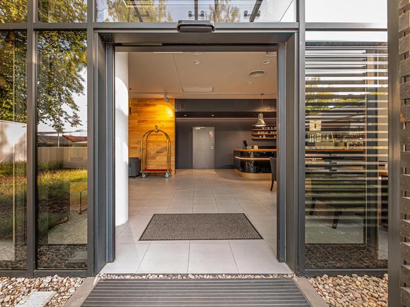 EAD430F3AD38A8EDDF233CA8FB2C750F