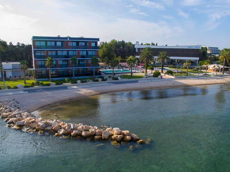 708AF5BECCF22EE6A789A3940DE09199