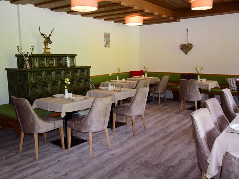 7F572D37F7F78BA81DCCE01D37D75419