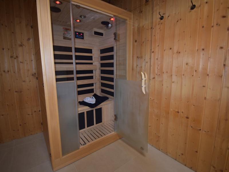 EE63E88DF4476410202F143BFE81E1D4