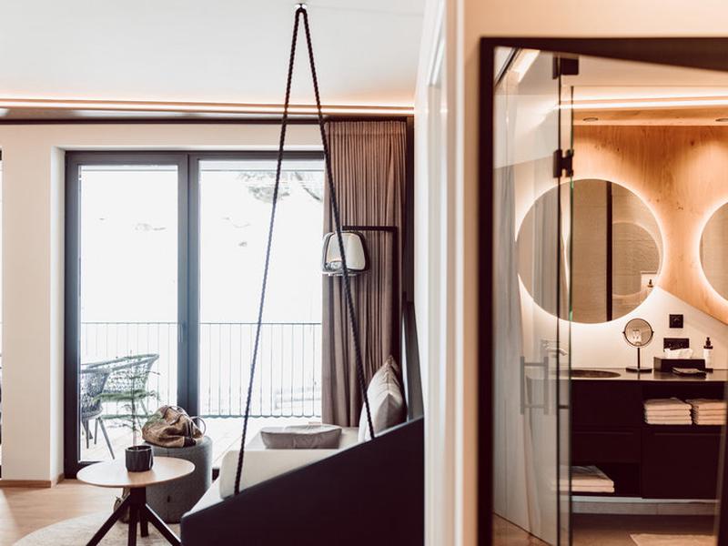 E003D532EAE66CBE64434B15588D69F4