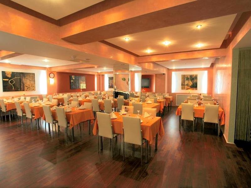 2E44E5E6F8856CA7771F4DB070C3CB44