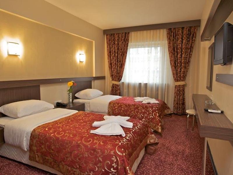 14112A52E92B9ECB82AAD2342D7302CE