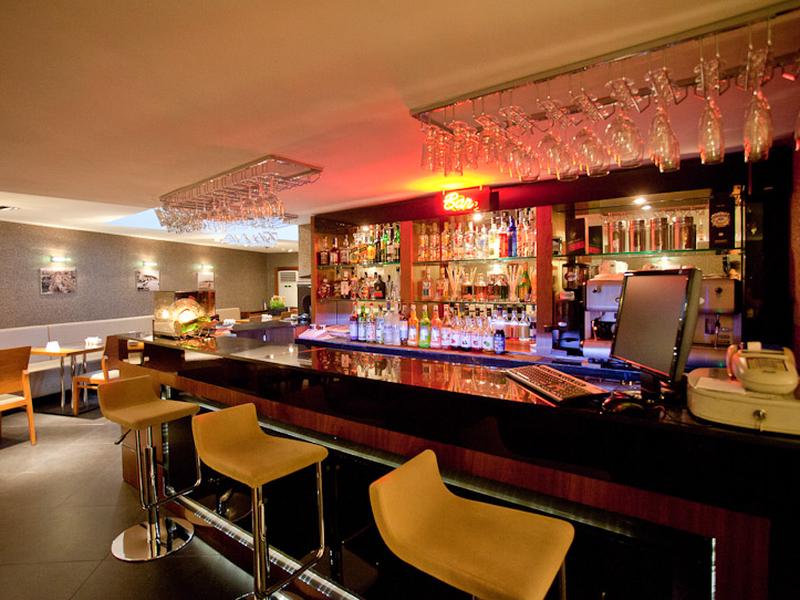 04B8FC17A989A7B56BBACEBC216EA093