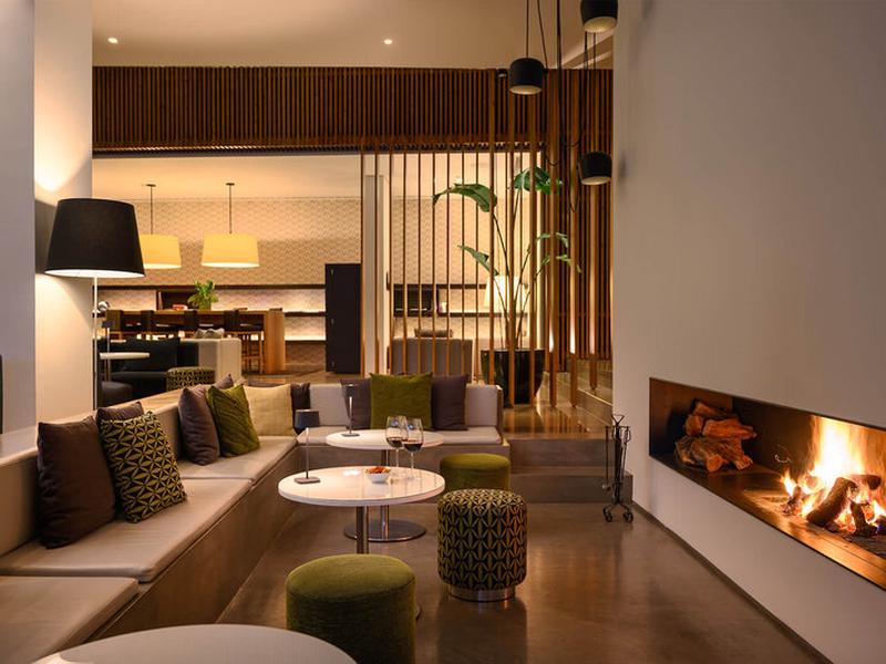 95514DB266E4A4BF8D107B0DA92781F5