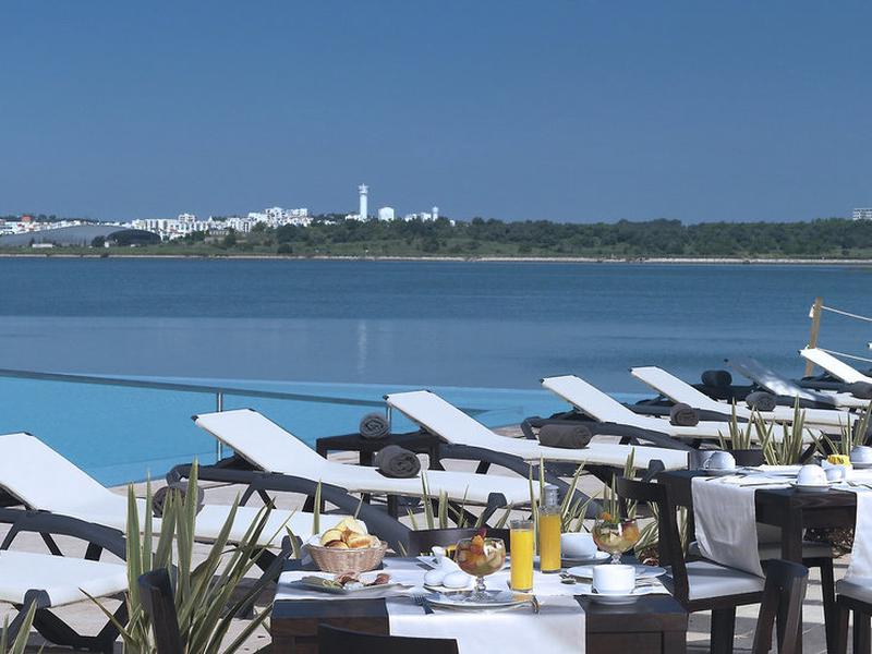 5629A43102BFB9EADDE22B494DB2AAB4