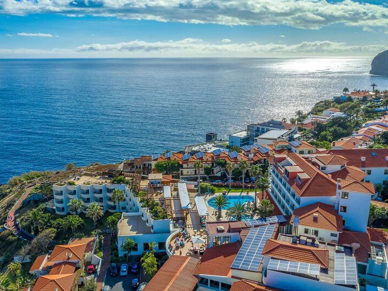 FD340D99873ADD52D2FAD0037297B038