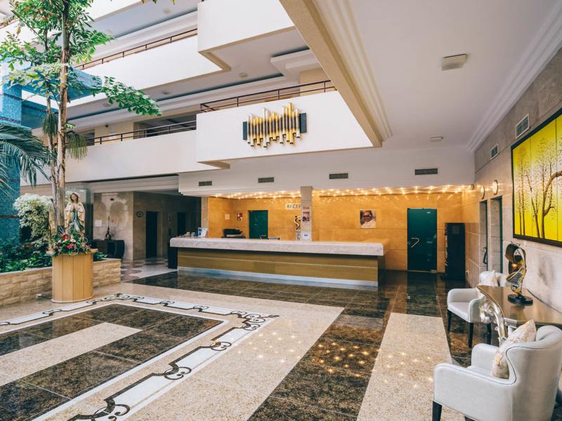 406841D69950D11925A63EC2A98A915D