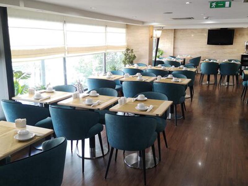 8595B2D8B70CBFF486B0FA476B7E0AF2