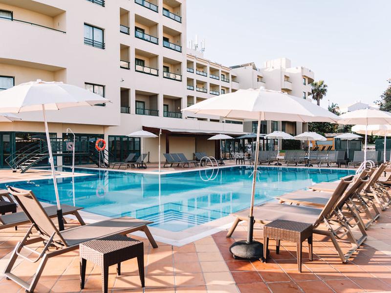 F56A1195A1426E28A9A30BD89644F442