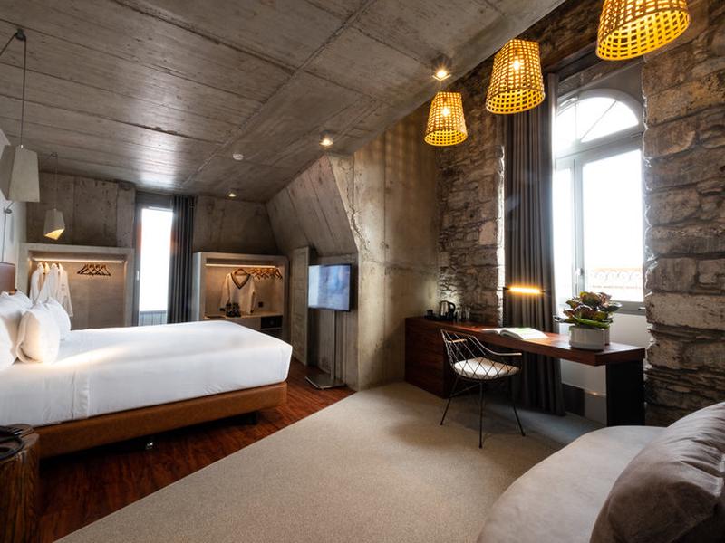 A65605499AE8DF546DCEF23553983E7D