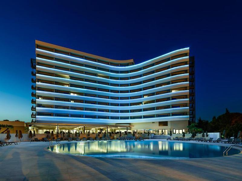 6D013CC372147217059BB8D02B998E4E