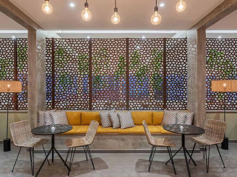 4E97AE1AB2457CDF1BA33A4C5F90BC6A