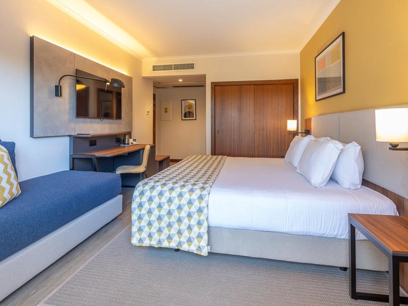 DBBD29ED54004122CA9710D62FBE554A