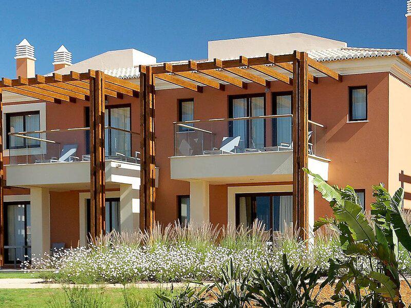 04CDF794D4A61EEEA79B9001BDFD43C1