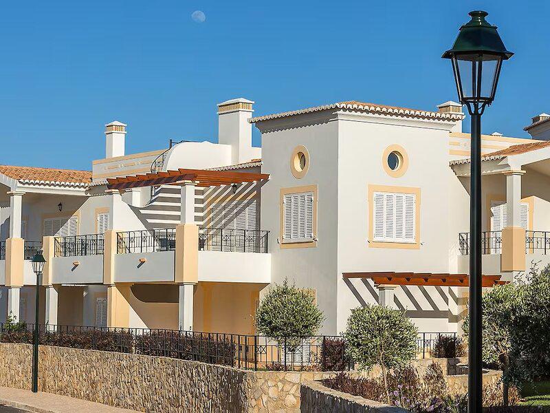 B879ACC1DF250969DB0D629E0D50A71E