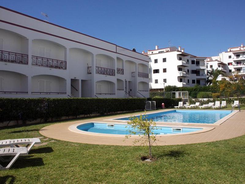 A1AC69438EE63E2A165A333987DEDD1A