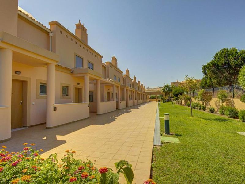 16B25DC6E4649F9C8D6147516AAA392B