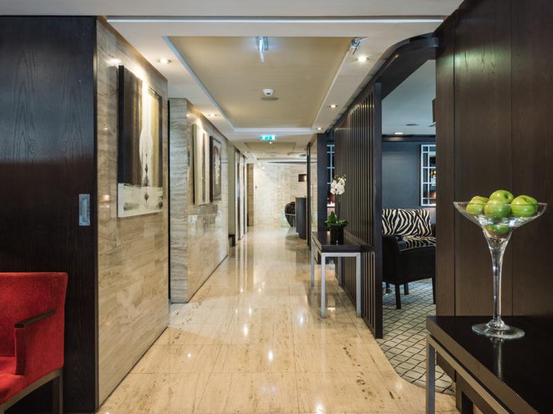 6B7F793CE9883EAD5505856E52EE1C29