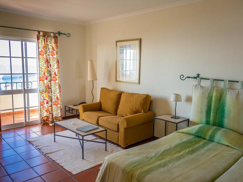 624639047BC511C27CFF4D5696CBE590