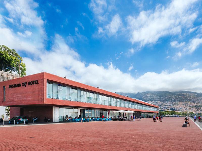 584BD18CEACAC1BF7F06407D0CA6BA9C