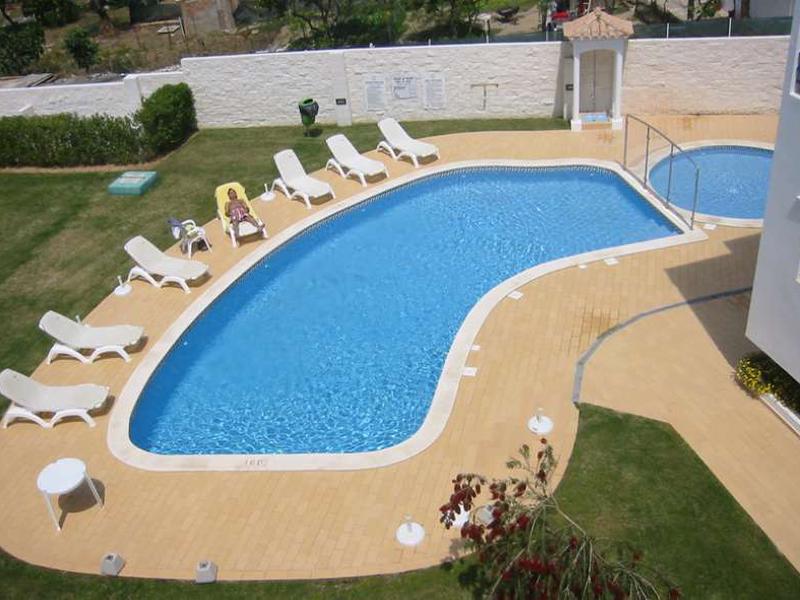 7A81B9AF206DC1EA511F6B554E5ED9A2