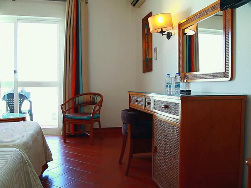 EF1FEA5587A899C356B6F4212A60DF2D