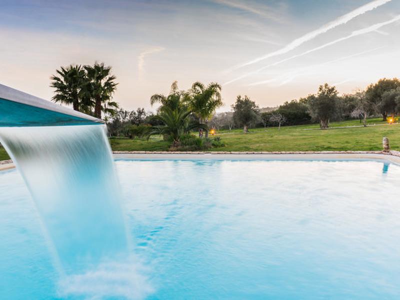 56D4B049AFDC93F81CD8FFA2361309B4