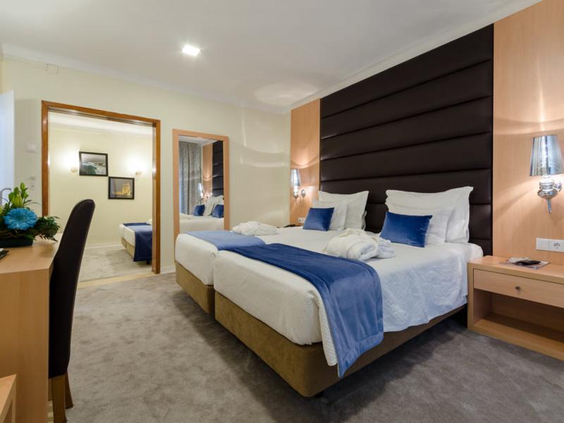 67B63A83A618ED4C383DA580C723BA67