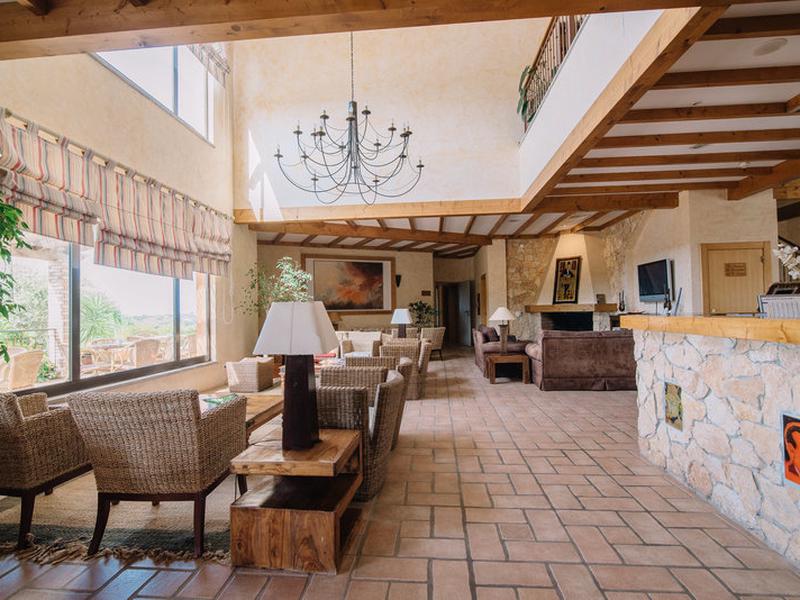 EFA8055C637B357C36F937F4C24F19F0