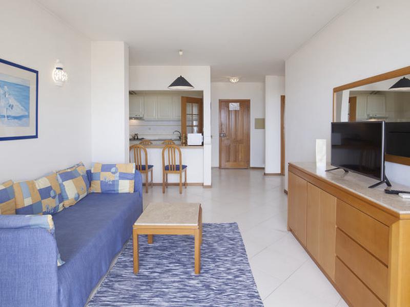 93EE3BA05FF87AB28D06A65B2E1016DF