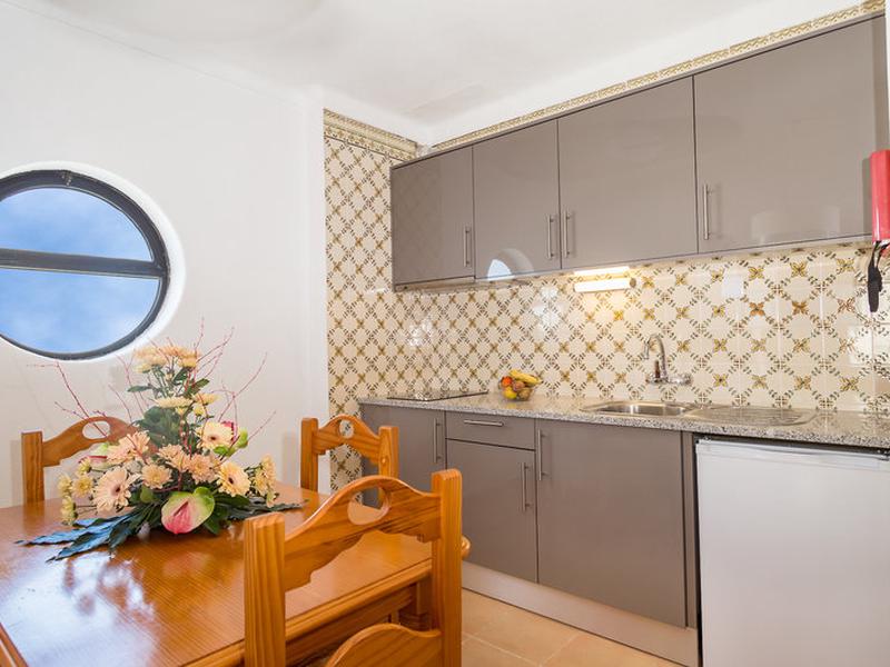 19760AB960EA9147040689F52E034C80