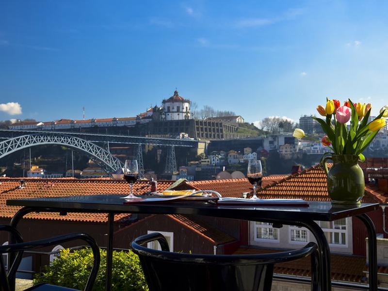 ECFAE04305578ECE80FE9A743FC0B948