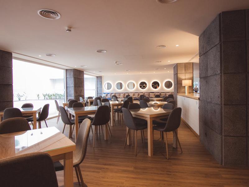 256D5721CFD30E936DE2FBDF87420E1C