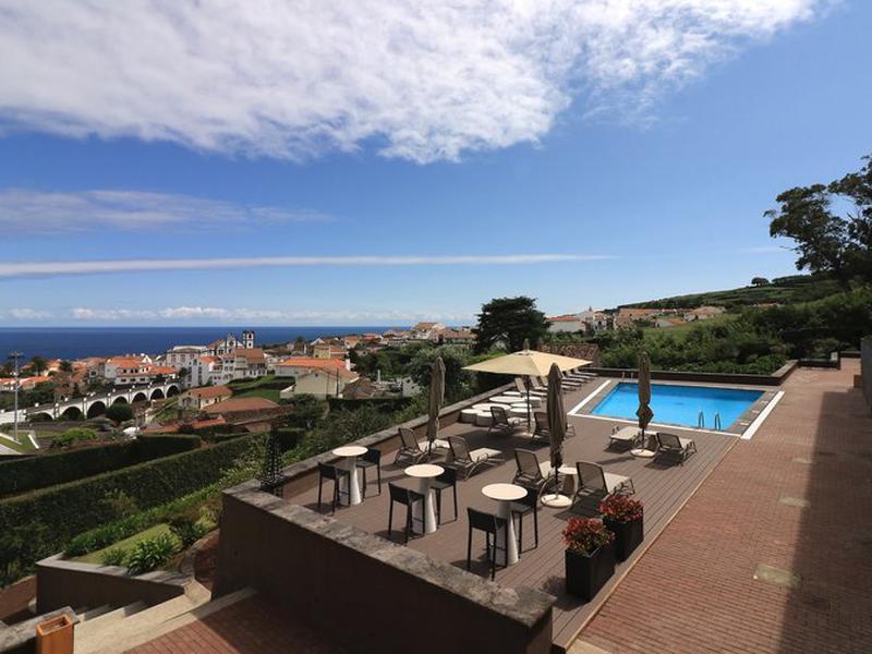 D2700F52A66B7372938ADB5409E9442E