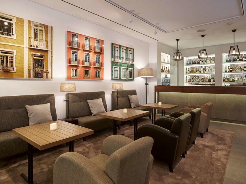 6784DDB0066DFAE36B0CC0F380F8477F